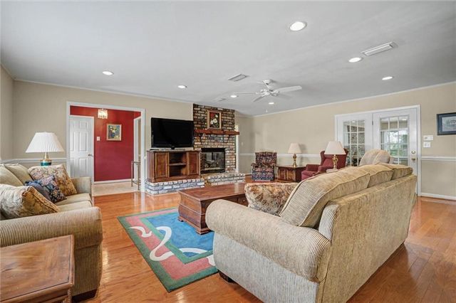 517 Simms Drive, Saraland, AL 36571