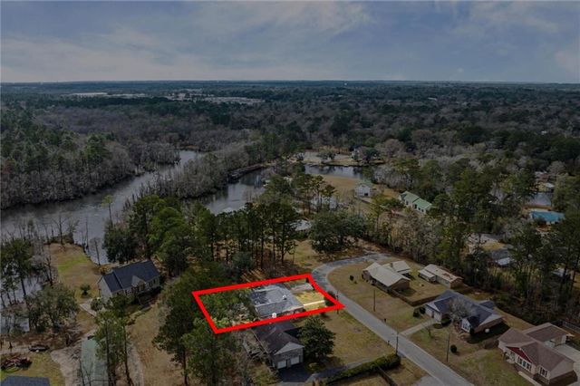 517 Simms Drive, Saraland, AL 36571