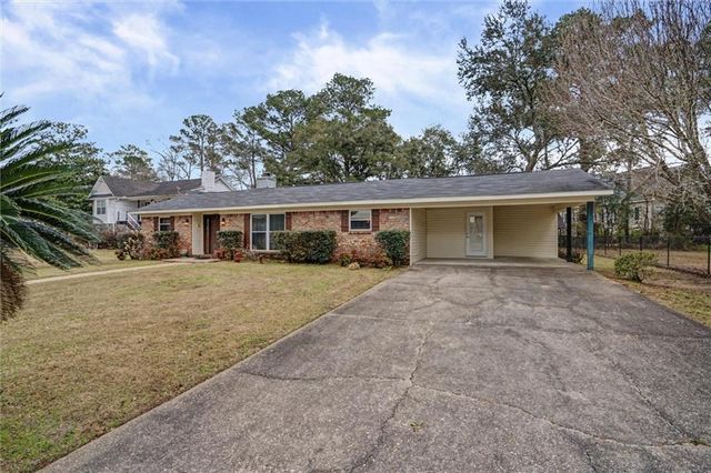 517 Simms Drive, Saraland, AL 36571