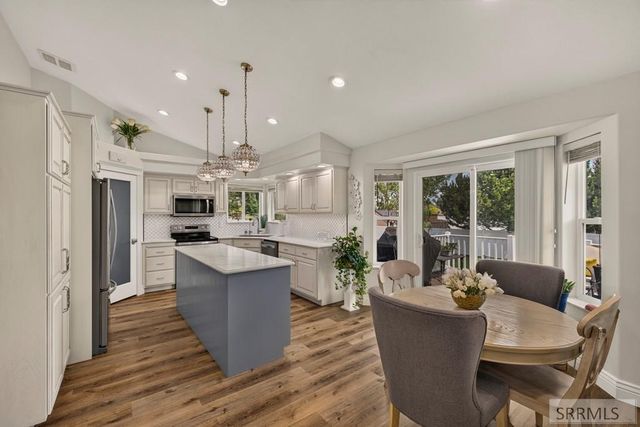 3864 E John Adams Parkway, Ammon, ID 83406