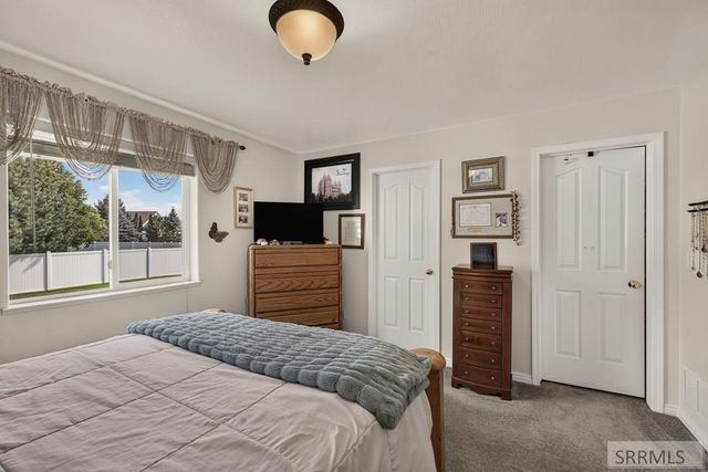 3864 E John Adams Parkway, Ammon, ID 83406