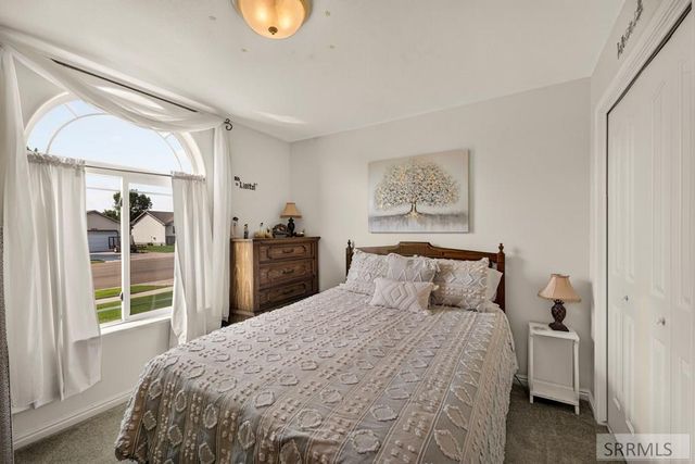 3864 E John Adams Parkway, Ammon, ID 83406