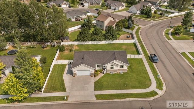3864 E John Adams Parkway, Ammon, ID 83406