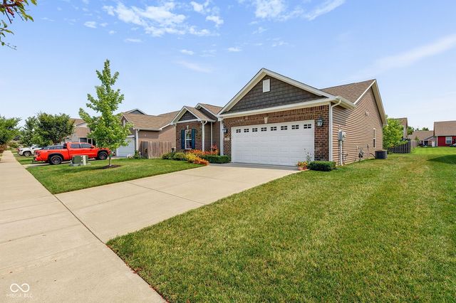 257 Longleaf Lane, Greenfield, IN 46140