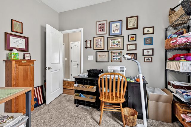 257 Longleaf Lane, Greenfield, IN 46140