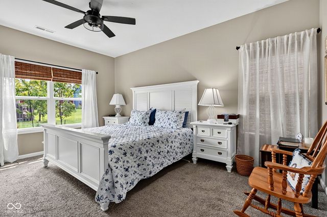 257 Longleaf Lane, Greenfield, IN 46140