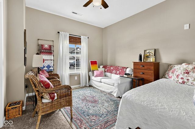 257 Longleaf Lane, Greenfield, IN 46140