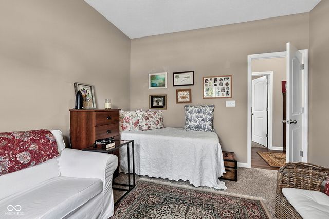 257 Longleaf Lane, Greenfield, IN 46140