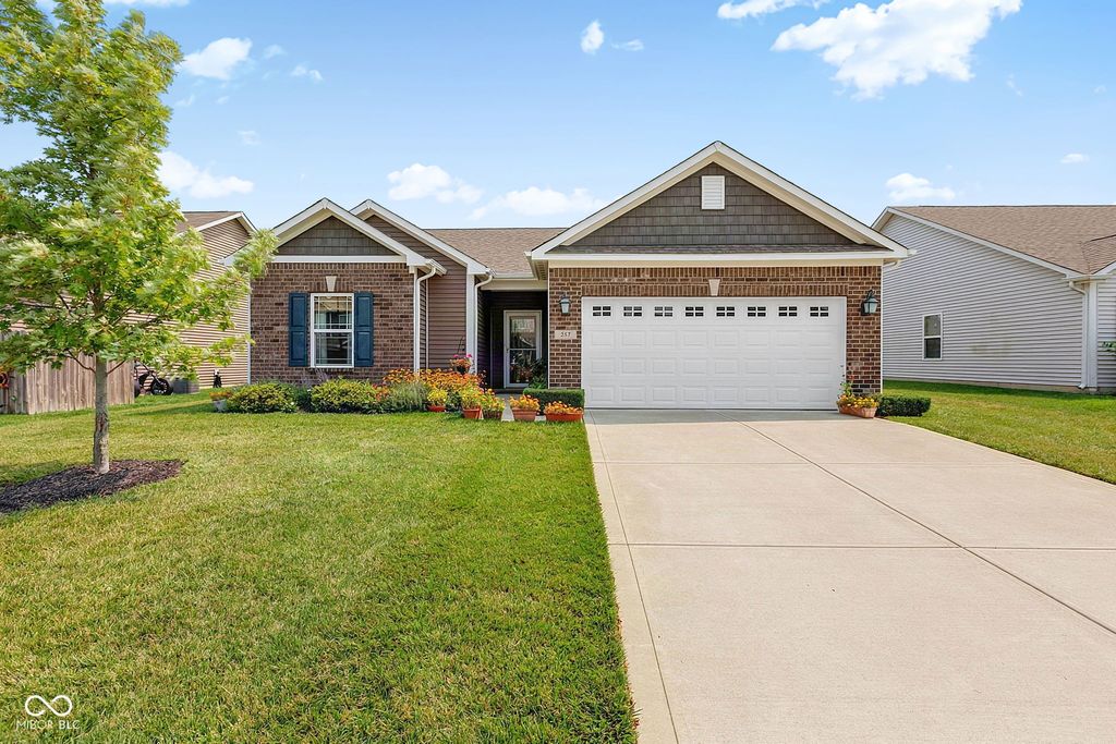 257 Longleaf Lane, Greenfield, IN 46140