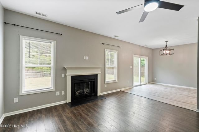 406 Hidden Oaks Drive, Jacksonville, NC 28546