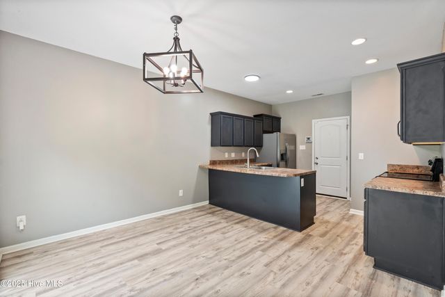 406 Hidden Oaks Drive, Jacksonville, NC 28546