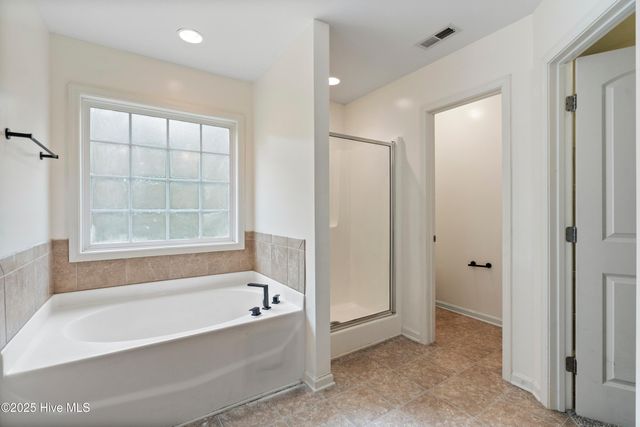 406 Hidden Oaks Drive, Jacksonville, NC 28546