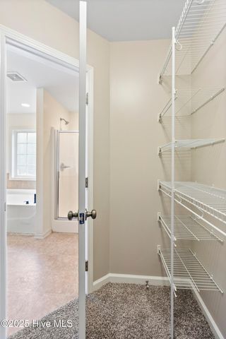 406 Hidden Oaks Drive, Jacksonville, NC 28546