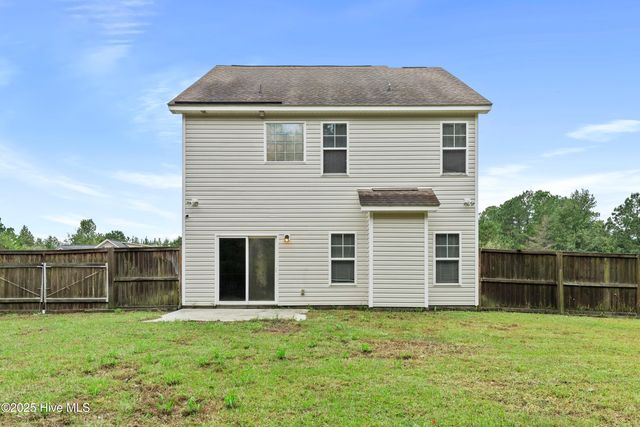 406 Hidden Oaks Drive, Jacksonville, NC 28546