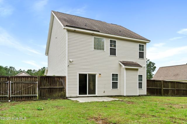 406 Hidden Oaks Drive, Jacksonville, NC 28546
