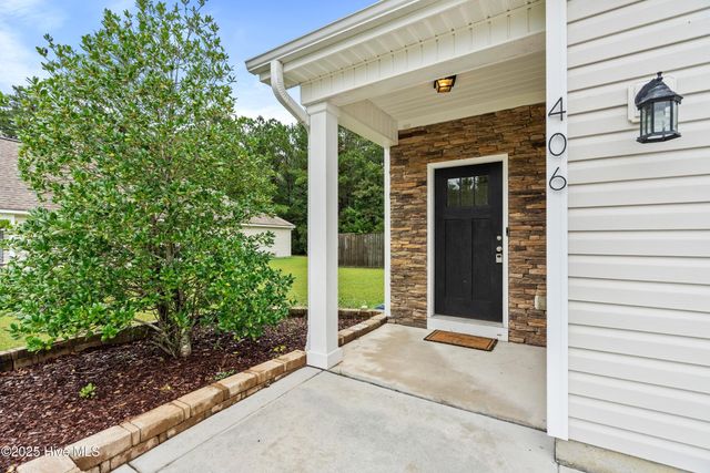 406 Hidden Oaks Drive, Jacksonville, NC 28546
