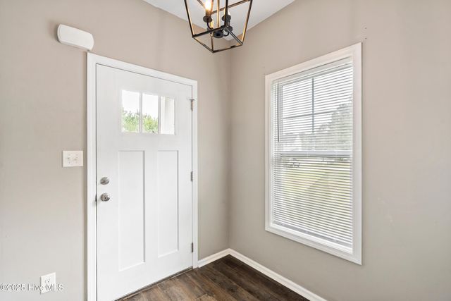 406 Hidden Oaks Drive, Jacksonville, NC 28546