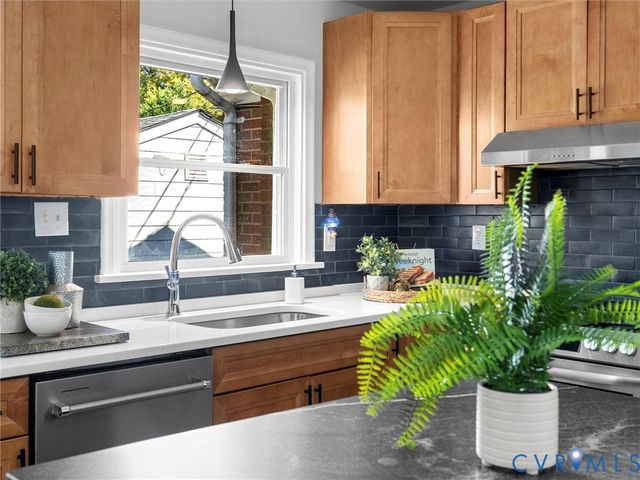 6512 Dustin Dr, Henrico, VA 23226