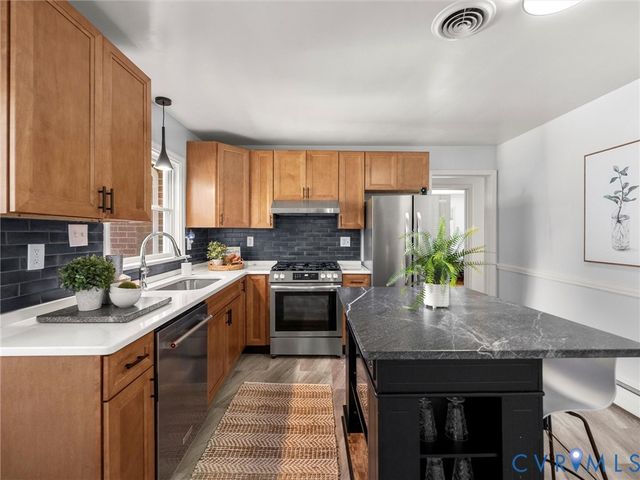 6512 Dustin Dr, Henrico, VA 23226