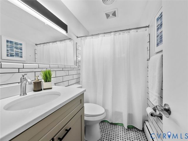 6512 Dustin Dr, Henrico, VA 23226