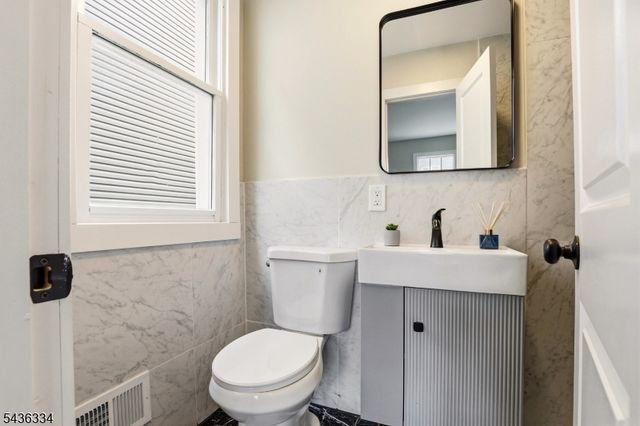 235 Lehigh Ave, Newark City, NJ 07112