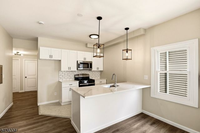 235 Lehigh Ave, Newark City, NJ 07112