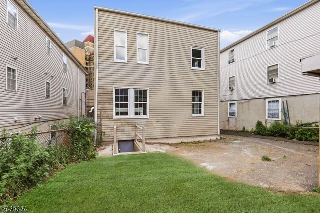 235 Lehigh Ave, Newark City, NJ 07112