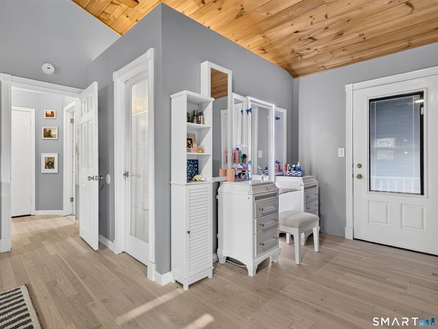 4 Pamela Way, Waterford, CT 06385