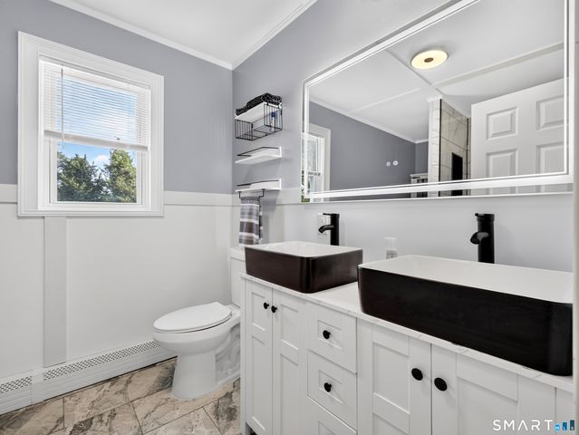 4 Pamela Way, Waterford, CT 06385