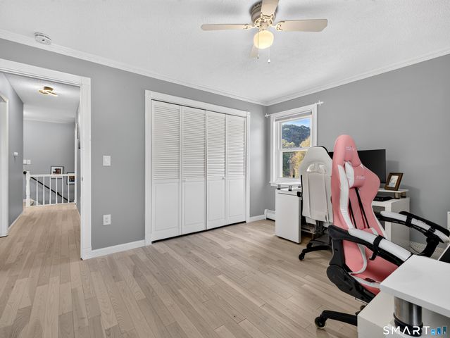 4 Pamela Way, Waterford, CT 06385