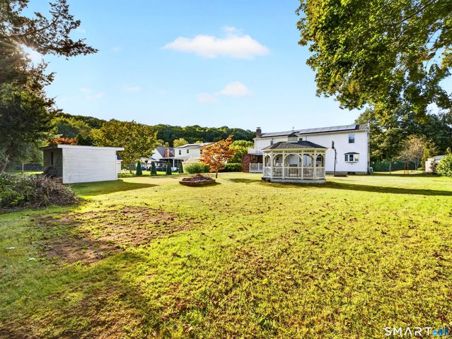 4 Pamela Way, Waterford, CT 06385