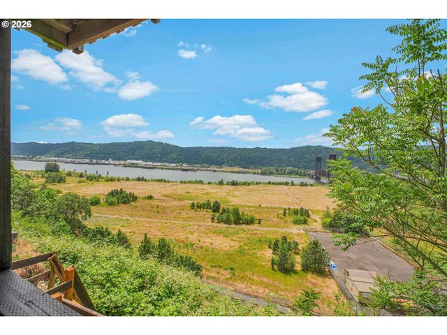 6740 N WILLAMETTE Blvd, Portland, OR 97203