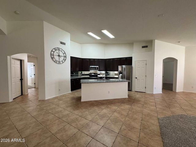 1232 W DELMONTE Drive, Casa Grande, AZ 85122