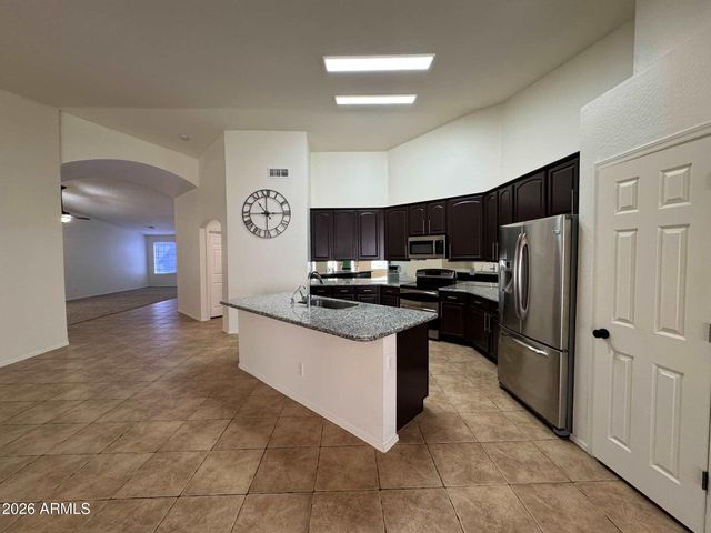 1232 W DELMONTE Drive, Casa Grande, AZ 85122