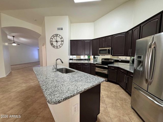 1232 W DELMONTE Drive, Casa Grande, AZ 85122