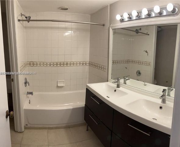 1149 Independence Trl 1149G, Homestead, FL 33034