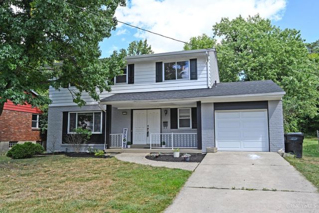 6586 S Oak Knoll Drive, Cincinnati, OH 45224