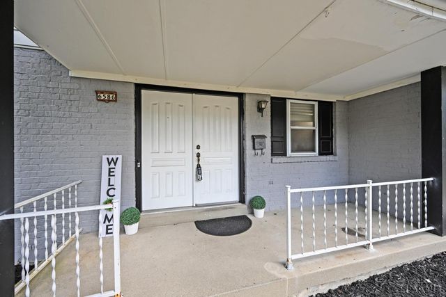 6586 S Oak Knoll Drive, Cincinnati, OH 45224