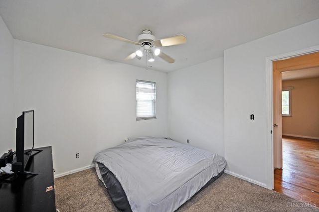 6586 S Oak Knoll Drive, Cincinnati, OH 45224