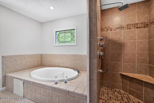9903 Legacy Ct, Louisville, KY 40291