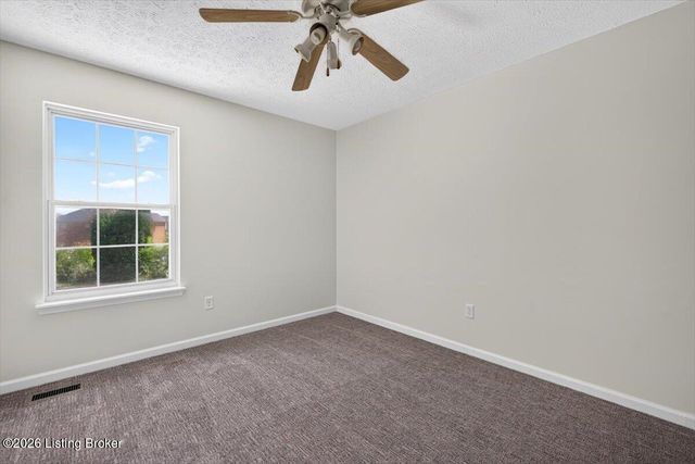 9903 Legacy Ct, Louisville, KY 40291