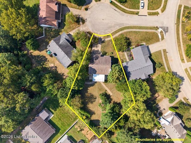 9903 Legacy Ct, Louisville, KY 40291