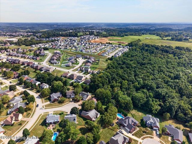 9903 Legacy Ct, Louisville, KY 40291