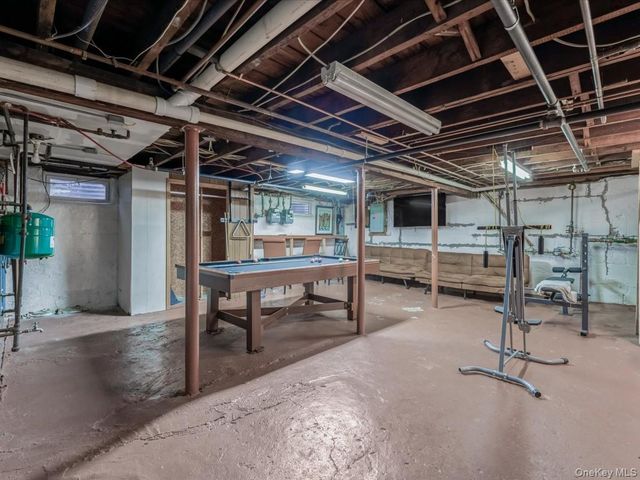 618 Jennings Avenue, West Hempstead, NY 11552