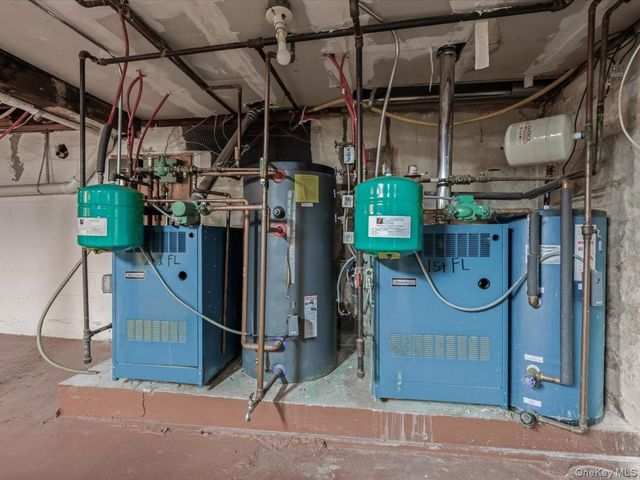 618 Jennings Avenue, West Hempstead, NY 11552