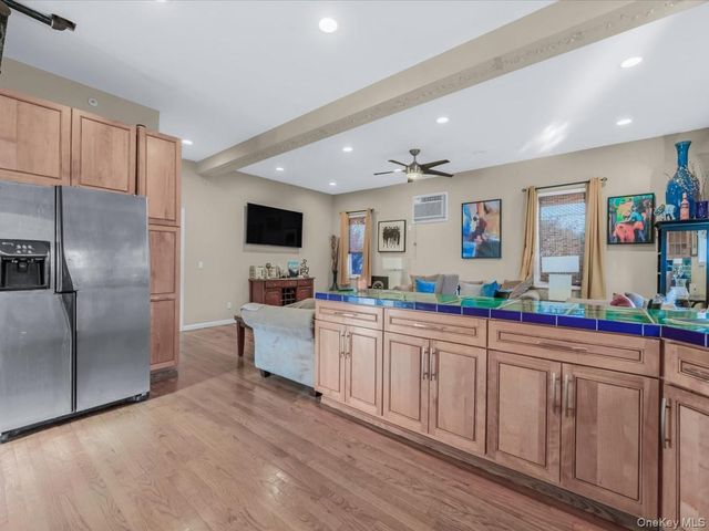 618 Jennings Avenue, West Hempstead, NY 11552