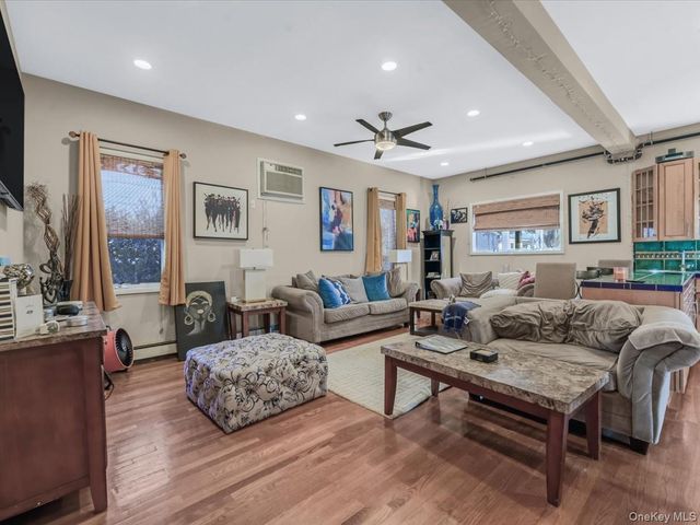 618 Jennings Avenue, West Hempstead, NY 11552