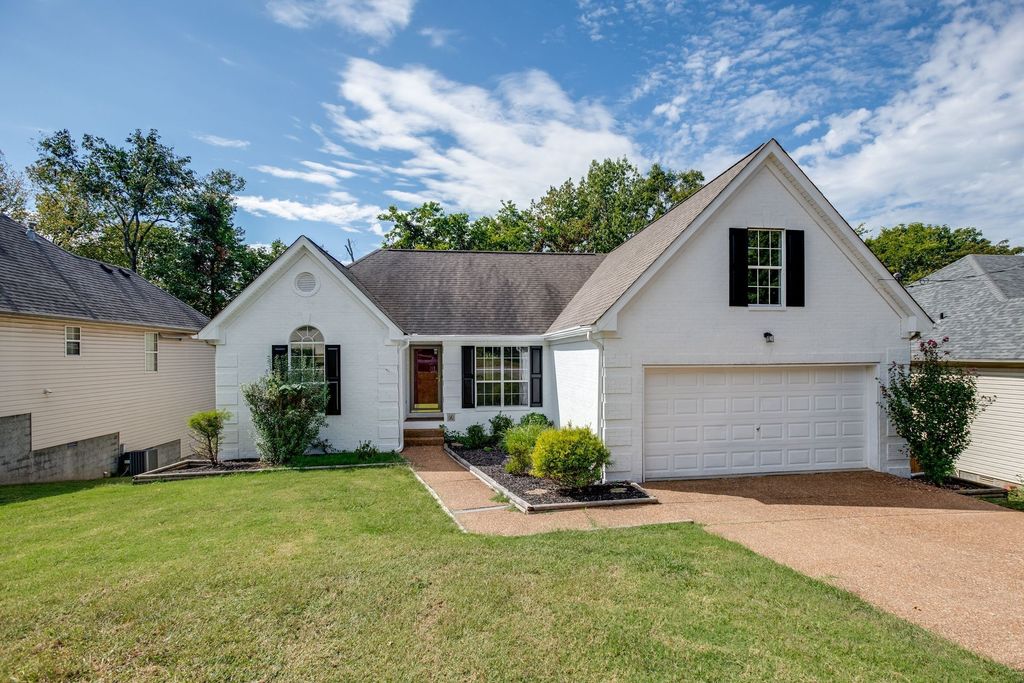 1449 Brighton Cir, Old Hickory, TN 37138