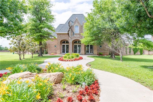 10733 Servon Drive, Oklahoma City, OK 73170