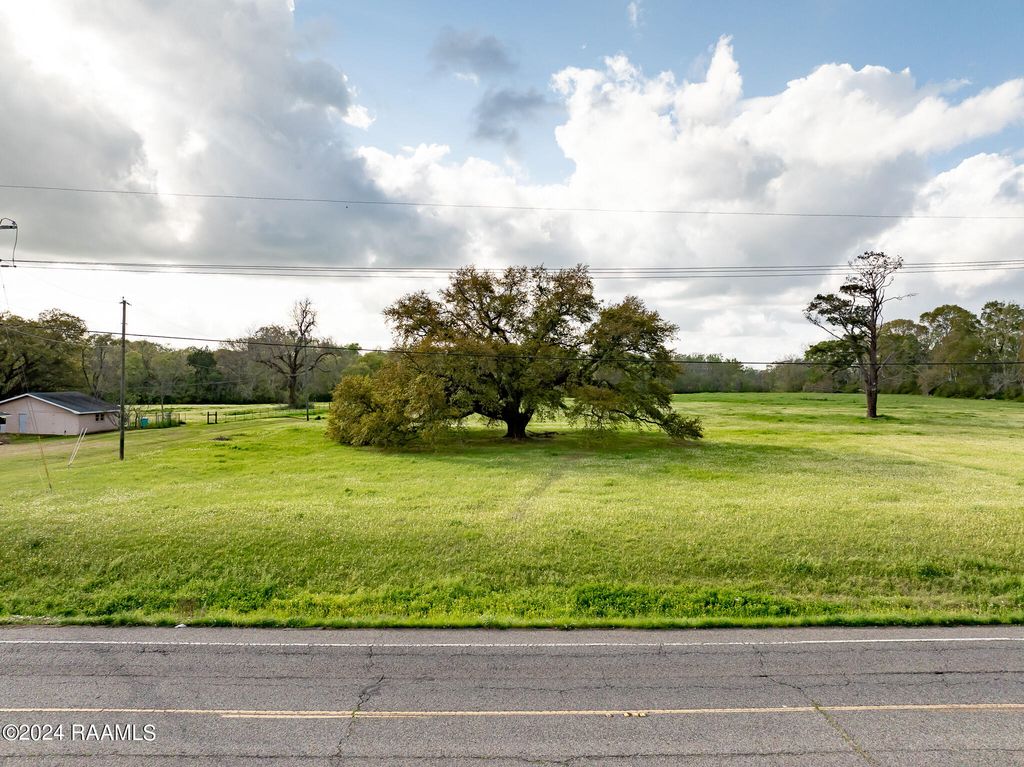 6049 La-182, Opelousas, LA 70570